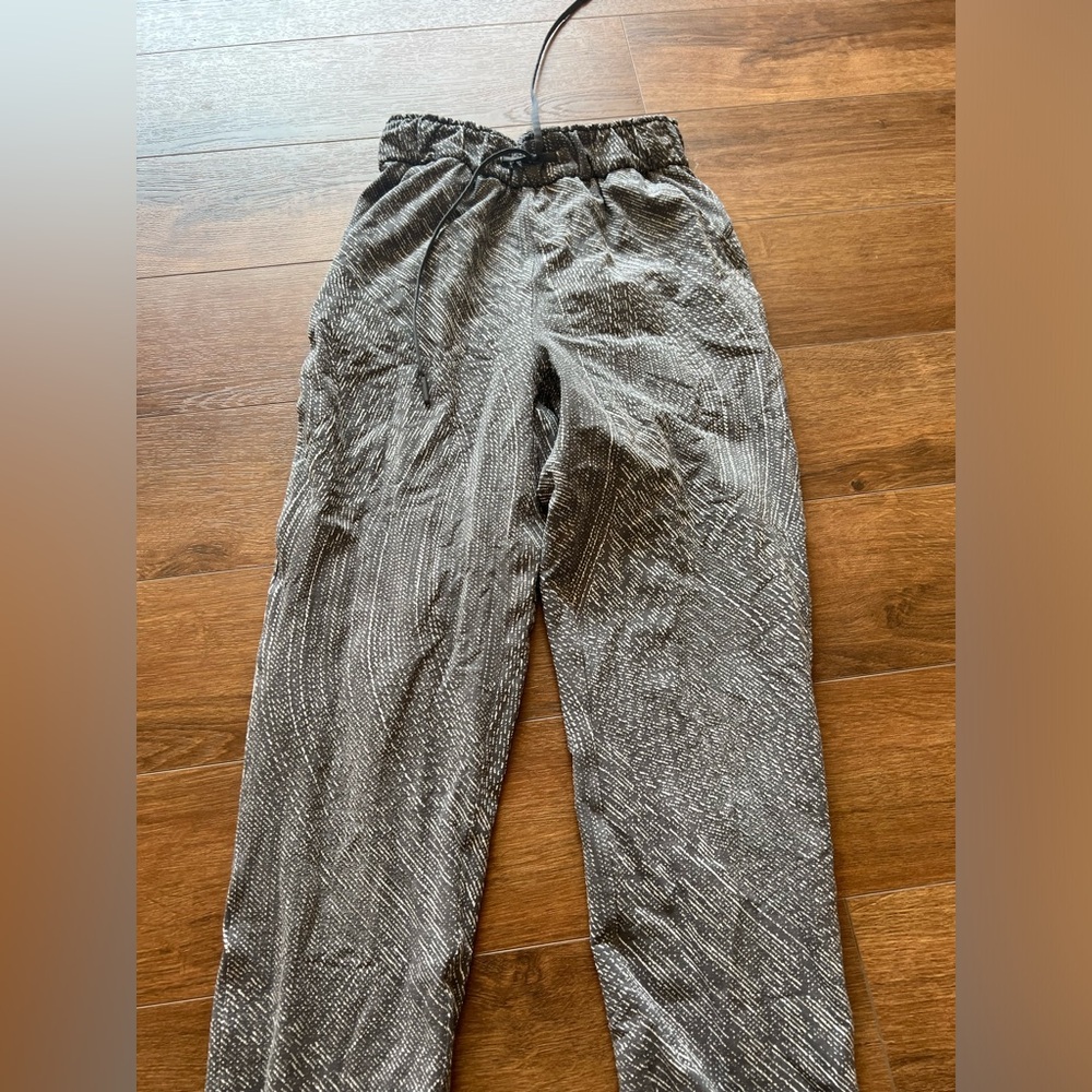 lululemon gray joggers